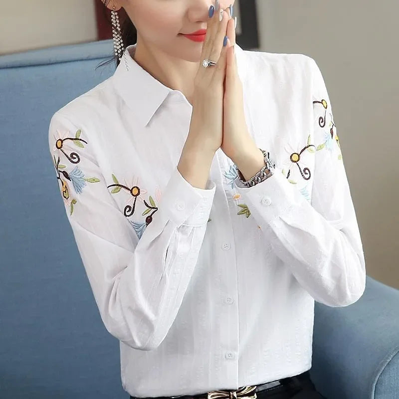 Camisas Femininas de Puro Algodão com Bordados Diferenciados - Dorothy