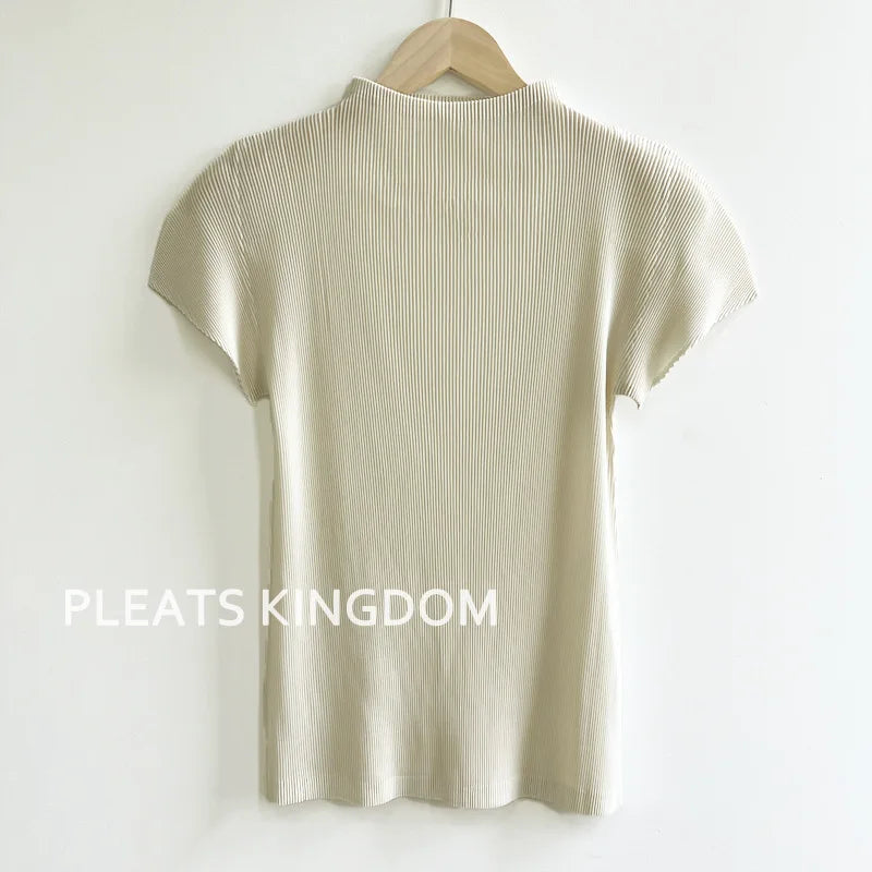 YUDX Pleated Half High Neck Profile Black T-shirts Women 2024 Summer Korean Fashion Causal Tops Designer Aesthetic Clothing