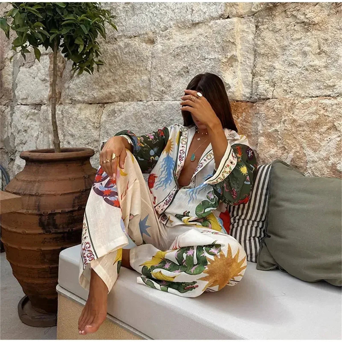 Conjunto Feminino de Camisa e Calça Estampa Digital - Sharon Stone