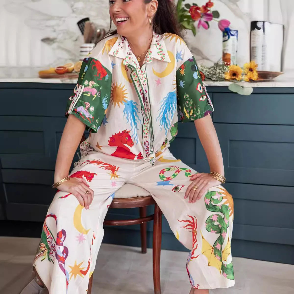 Conjunto Feminino de Camisa e Calça Estampa Digital - Sharon Stone