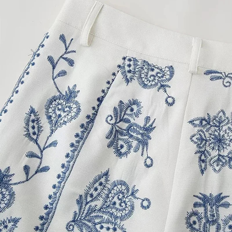 acabamento cintura Calça Feminina Reta Bordado Floral Cintura Alta - Duna