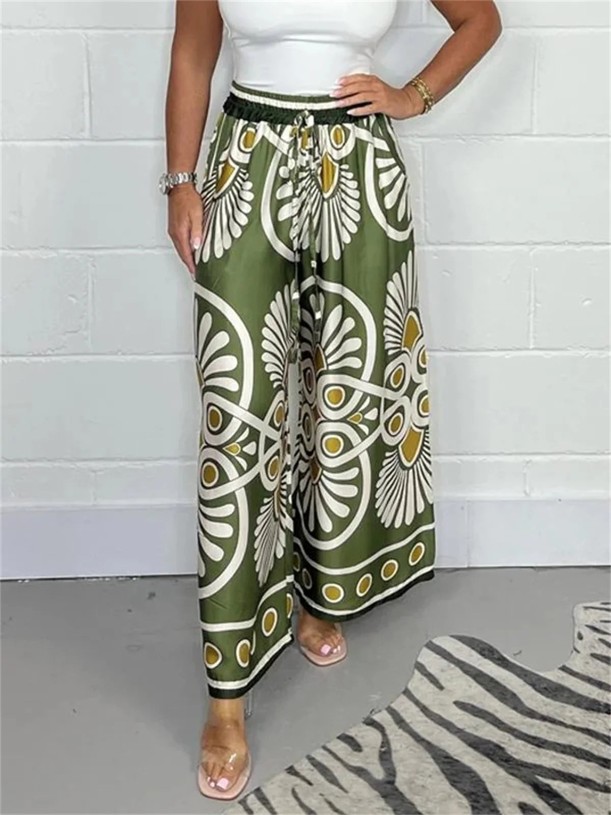 calça pantalona verde