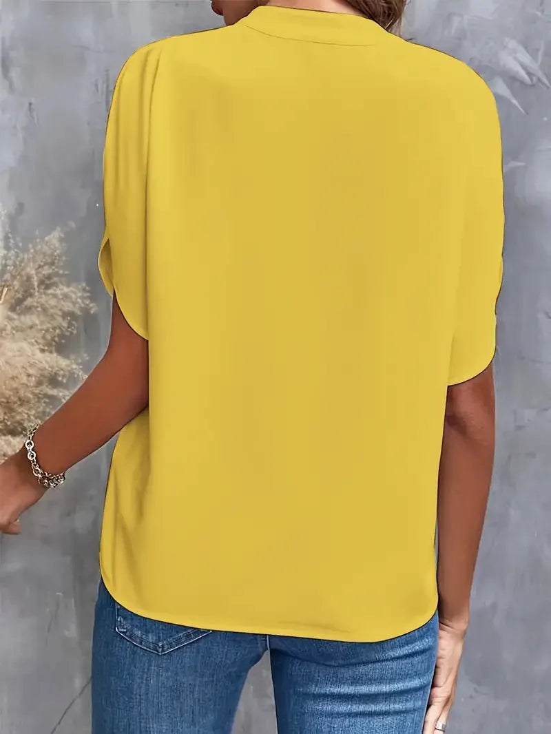 Camisa Feminina Elegante Clasica Casual Varias Cores Gola V Manga Curta com Detalhe Caimento Solto - Denisse                                           