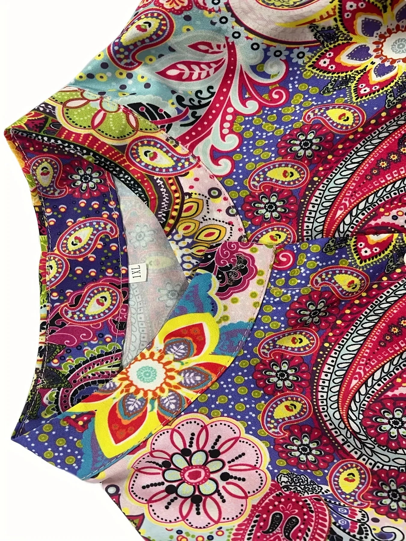 Camisa Feminina Plus Size Estampa Digital Decote V Confortavél  Estilo Casual Fashion Coleção Primavera - Verão 2026 - Adriely 