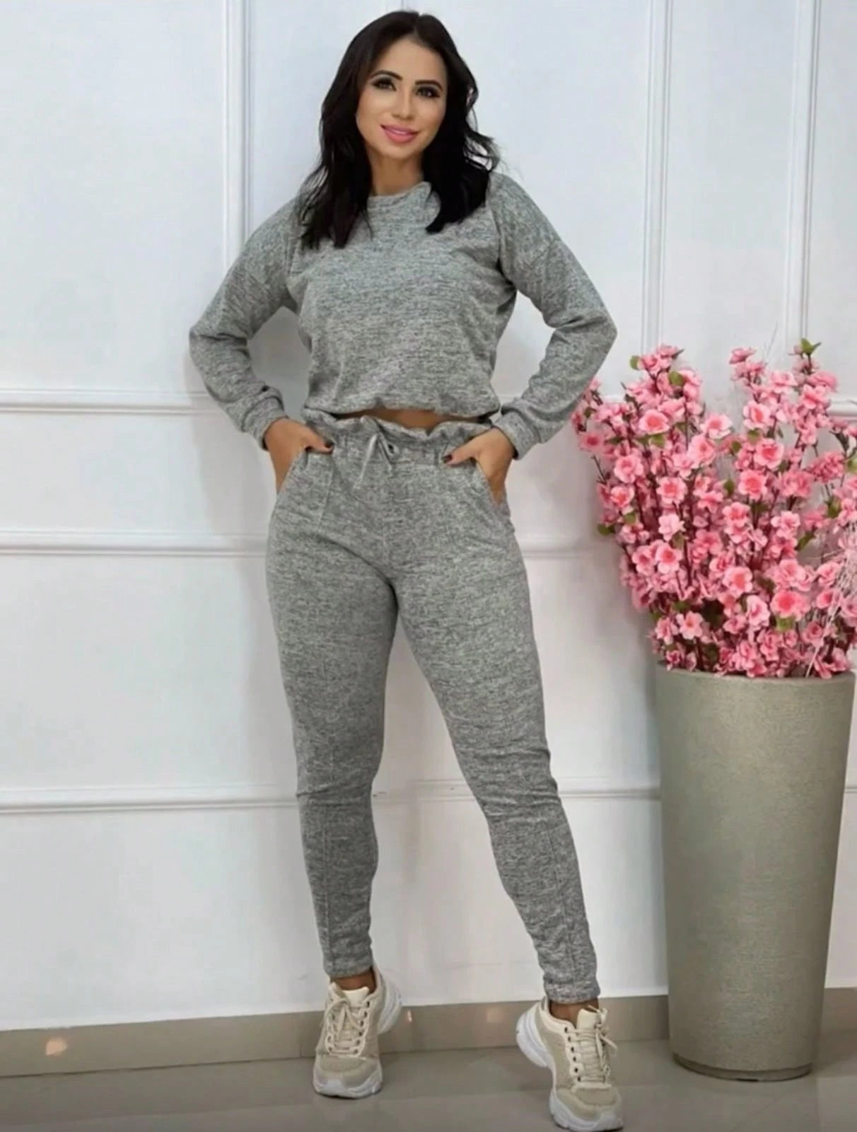 Conjunto Cropped Manga Longa e Calça Lãzinha Inverno 2025
