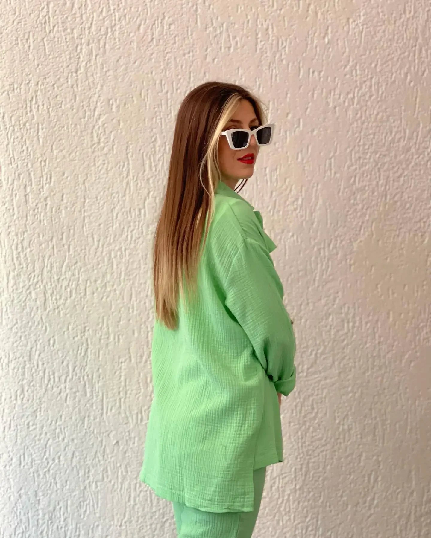Conjunto Feminino Camisa e Calça slim  Crepe Duplo Elegante - Taciana