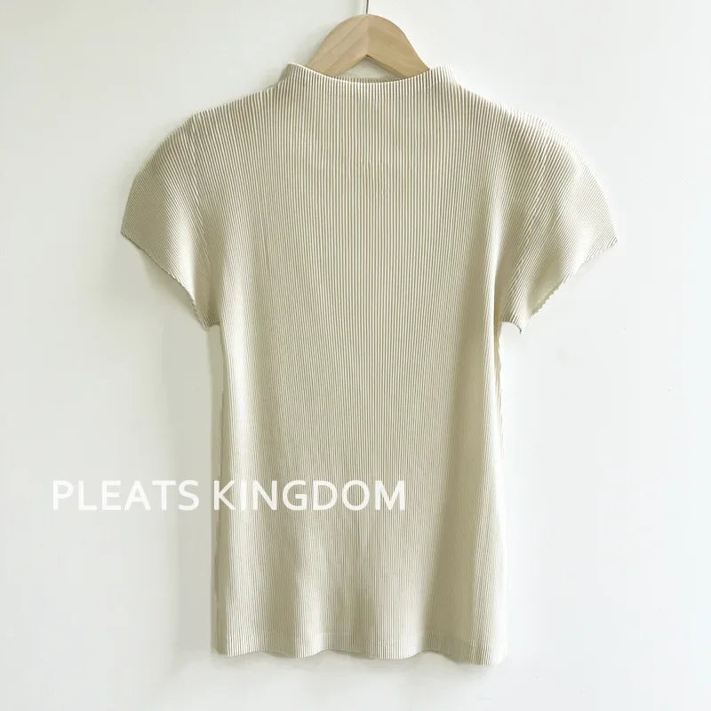 YUDX Pleated Half High Neck Profile Black T-shirts Women 2024 Summer Korean Fashion Causal Tops Designer Aesthetic Clothing