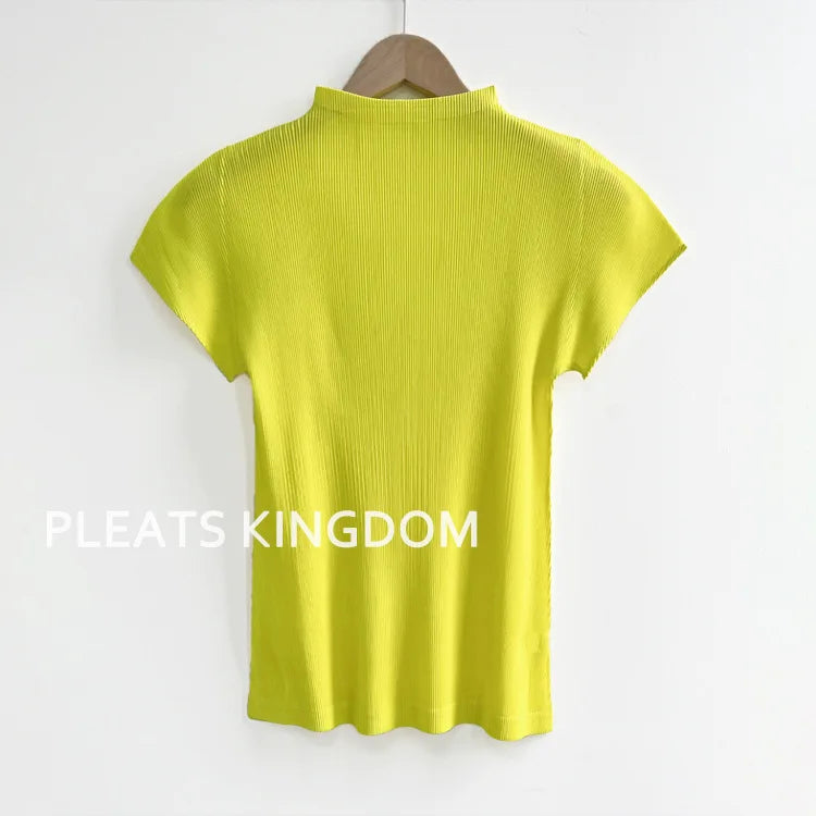 YUDX Pleated Half High Neck Profile Black T-shirts Women 2024 Summer Korean Fashion Causal Tops Designer Aesthetic Clothing