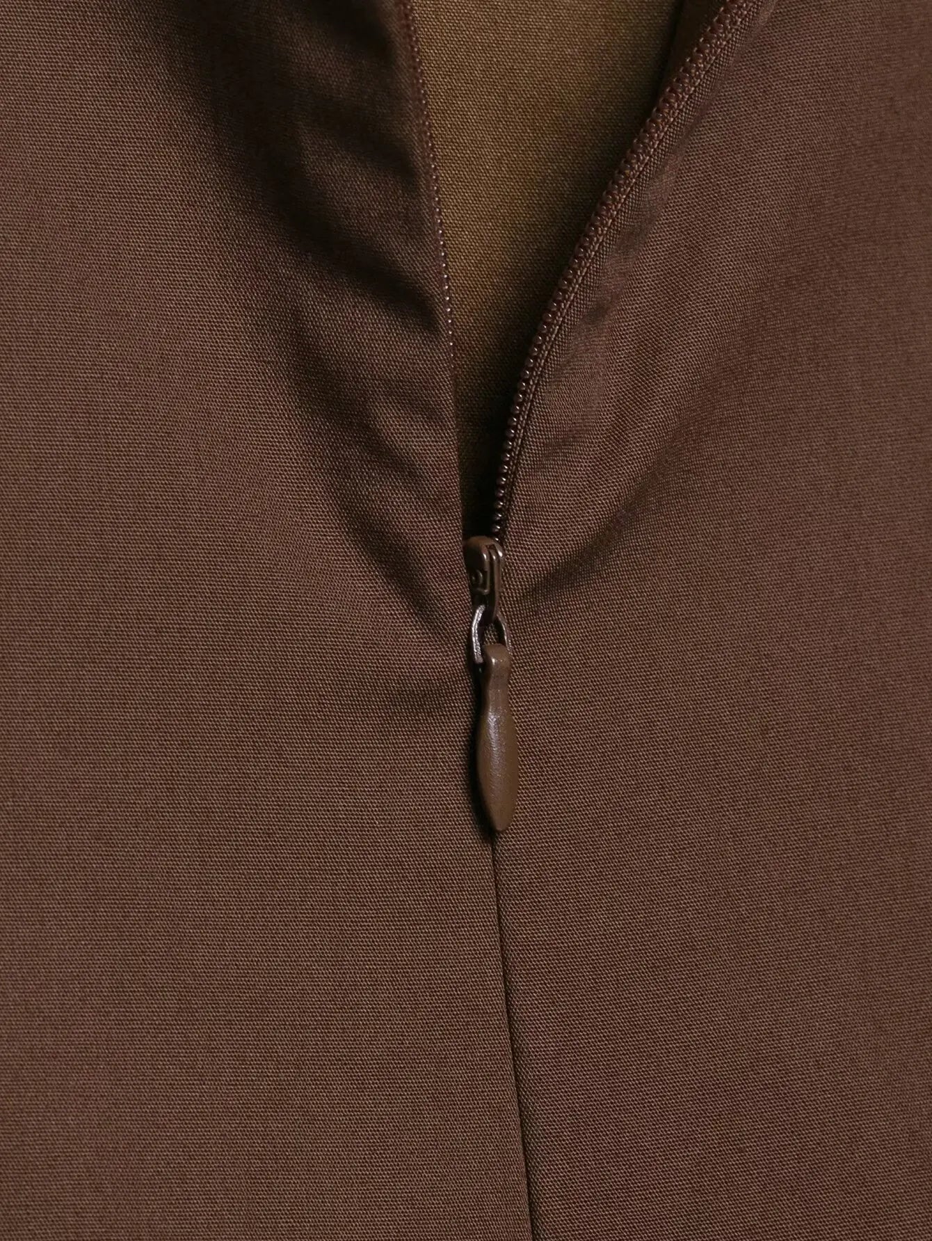 Tfmln feminino pescoço quadrado sólido com cinto a linha vestido verão novo sem mangas casual sem costas zíper vestido longo simples commuter