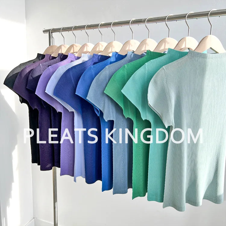 YUDX Pleated Half High Neck Profile Black T-shirts Women 2024 Summer Korean Fashion Causal Tops Designer Aesthetic Clothing