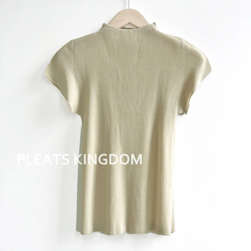 YUDX Pleated Half High Neck Profile Black T-shirts Women 2024 Summer Korean Fashion Causal Tops Designer Aesthetic Clothing