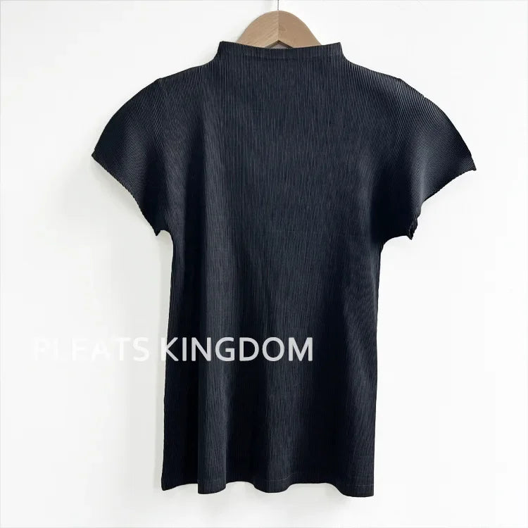 YUDX Pleated Half High Neck Profile Black T-shirts Women 2024 Summer Korean Fashion Causal Tops Designer Aesthetic Clothing