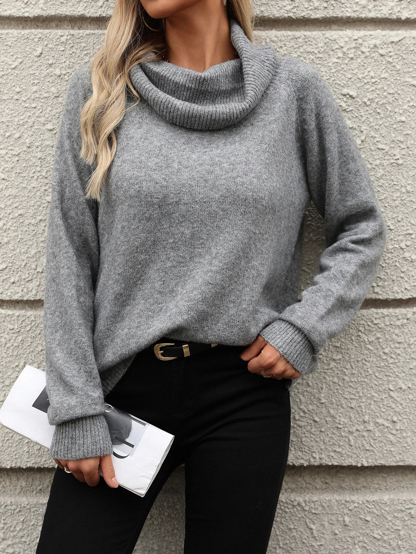 Suéter Feminino Gola Alta Solta Ombro a Ombro Moda Inverno Tricot Inverno Quente - Marisa