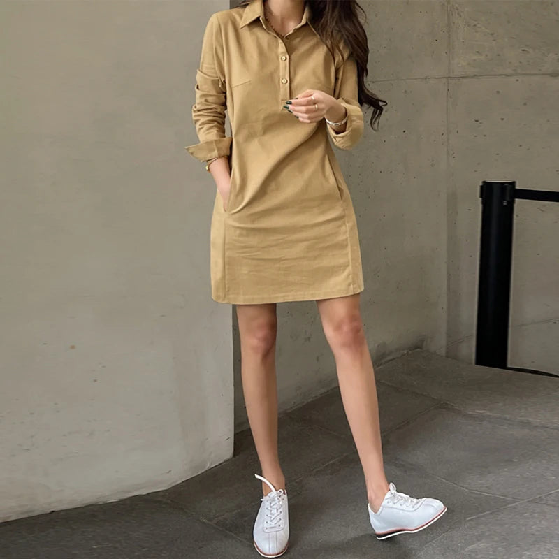 Vestido Curto Feminino Gola Polo Elegante com Bolsos -Tamanhos do P ao 5XG - Basilia