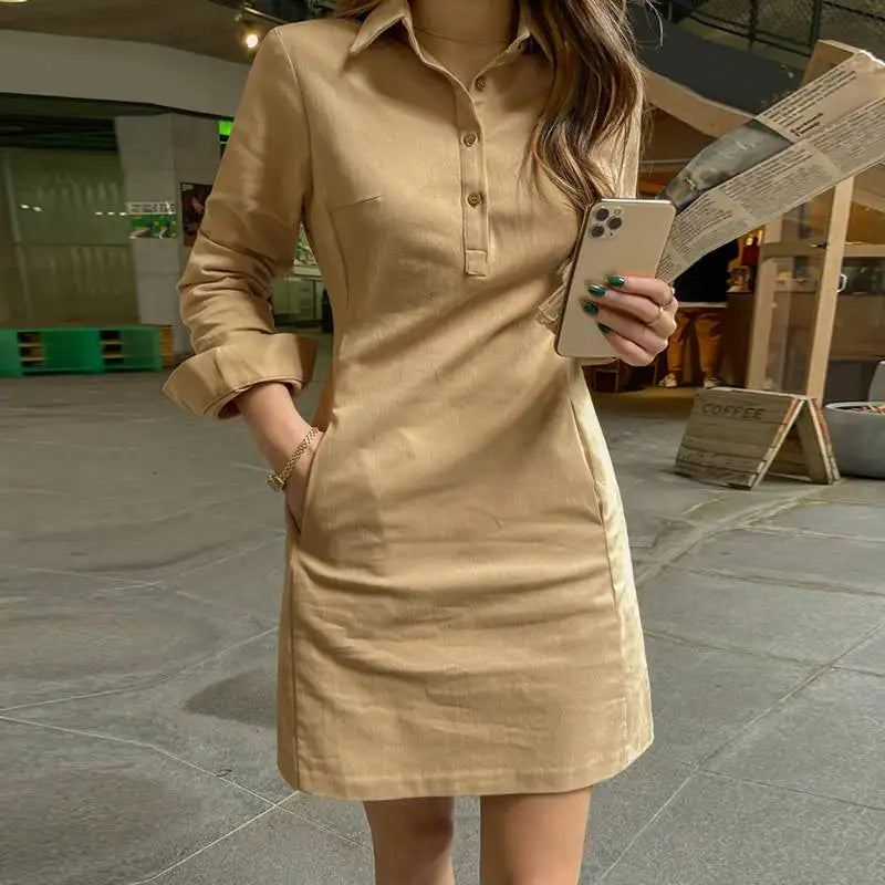 Vestido Curto Feminino Gola Polo Elegante com Bolsos -Tamanhos do P ao 5XG - Basilia