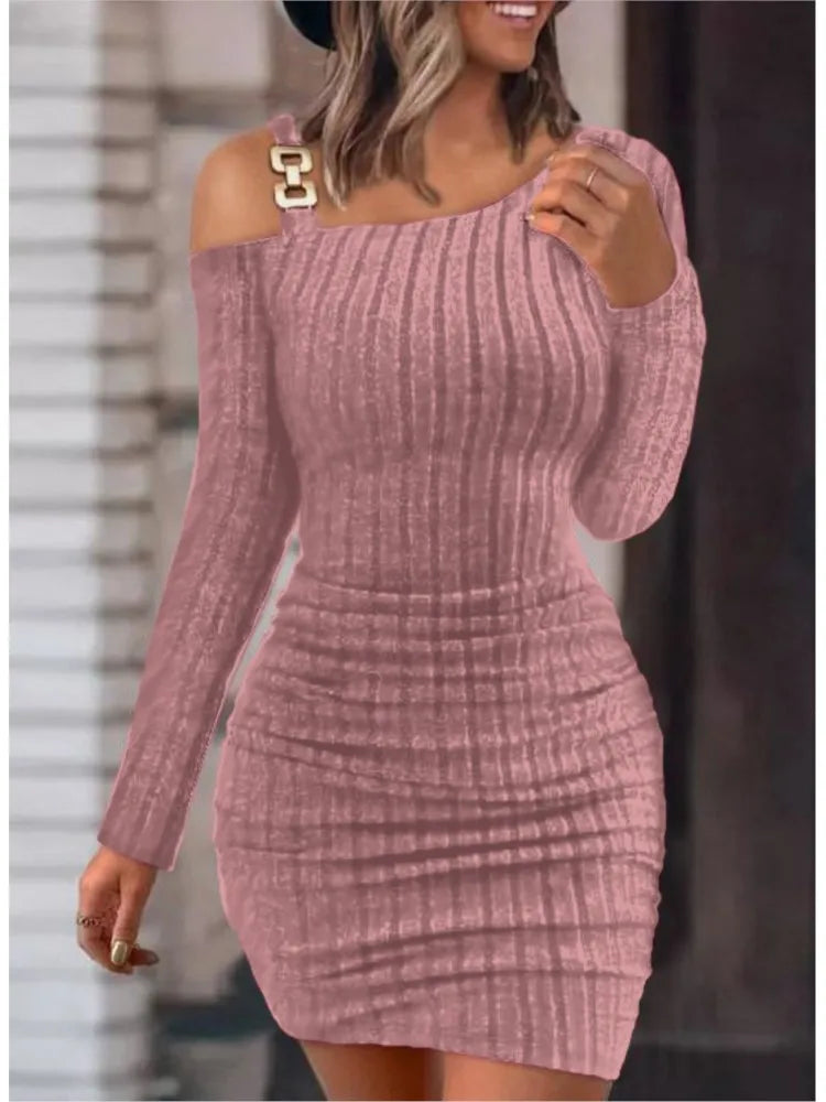 Vestido Curto Feminino Sexy com Decote Assimétrico - Anna Paula